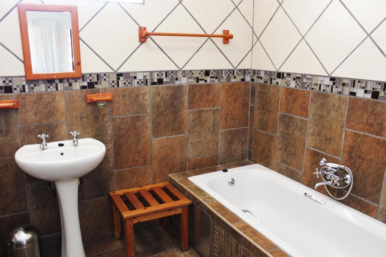 Ngwenya Boutique Hotel Lephalale Екстериор снимка