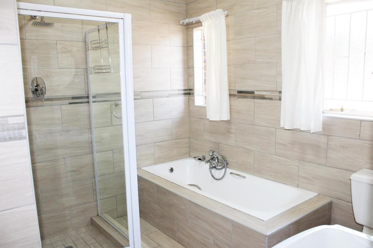 Ngwenya Boutique Hotel Lephalale Екстериор снимка