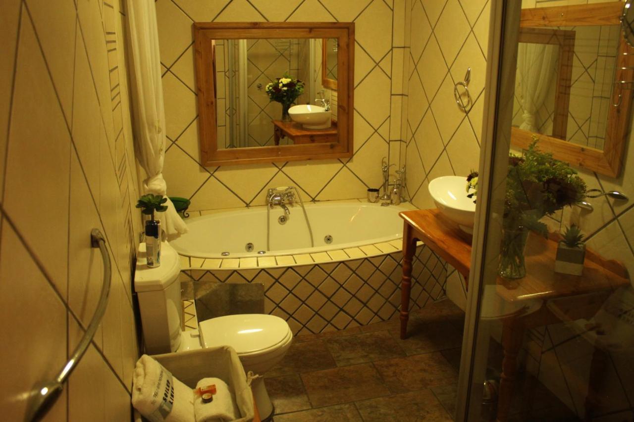 Ngwenya Boutique Hotel Lephalale Екстериор снимка